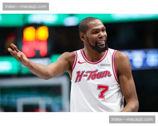 火箭杜兰特对阵公牛需破解区域联防，5-out体系战术发起点受考验