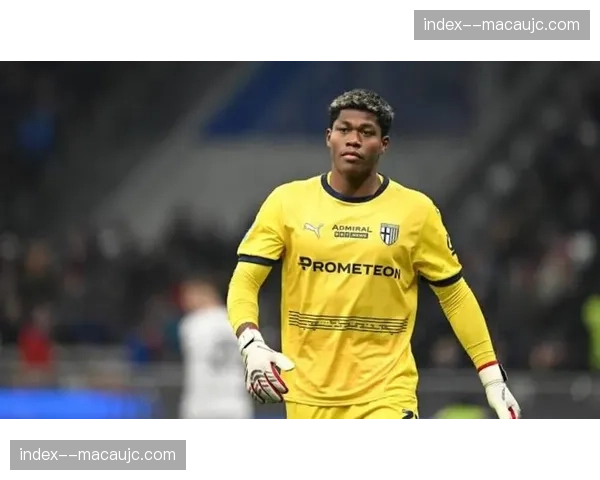 日本铃木彩艳多次关键扑救 曼联门将零封表现提升竞争信心 日本铃木彩艳多次关键扑救 曼联门将零封表现提升竞争信心