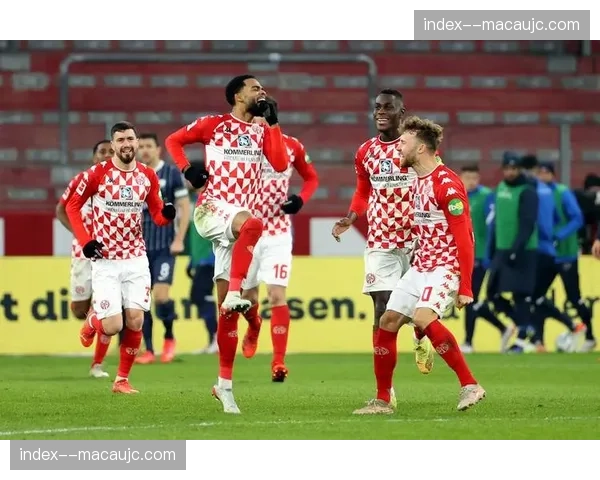 民主刚果布吕热非洲力量足球 身体优势与战术纪律融合考验教练组能力 民主刚果布吕热非洲力量足球 身体优势与战术纪律融合考验教练组能力