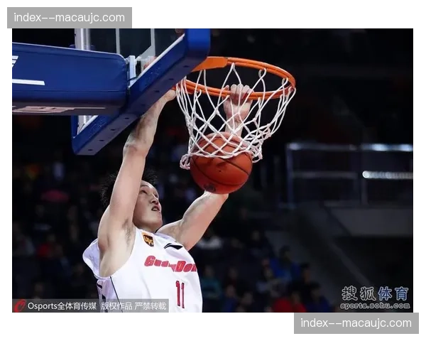 广东队崔永熙伤愈复出状态回升 侧翼防守贡献值增加 广东队崔永熙伤愈复出状态回升 侧翼防守贡献值增加